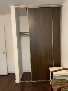 bright room for rent with parking - Photo 2