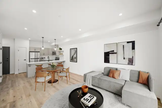 LUXURY 2 Bedroom Apartment! Available May 1st! - Photo 3