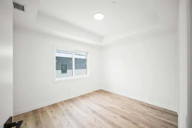 LUXURY 2 Bedroom Apartment! Available May 1st! - Photo 10