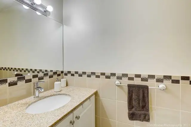 4 Bedroom Luxury House For Rent in Scarborough - May 1 - Photo 5