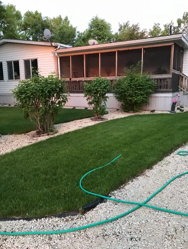 house garage waterfront! netley creek Petersfield MB