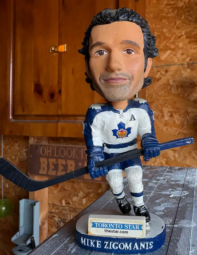 Mike Zigomanis Bobble Head - Photo 2