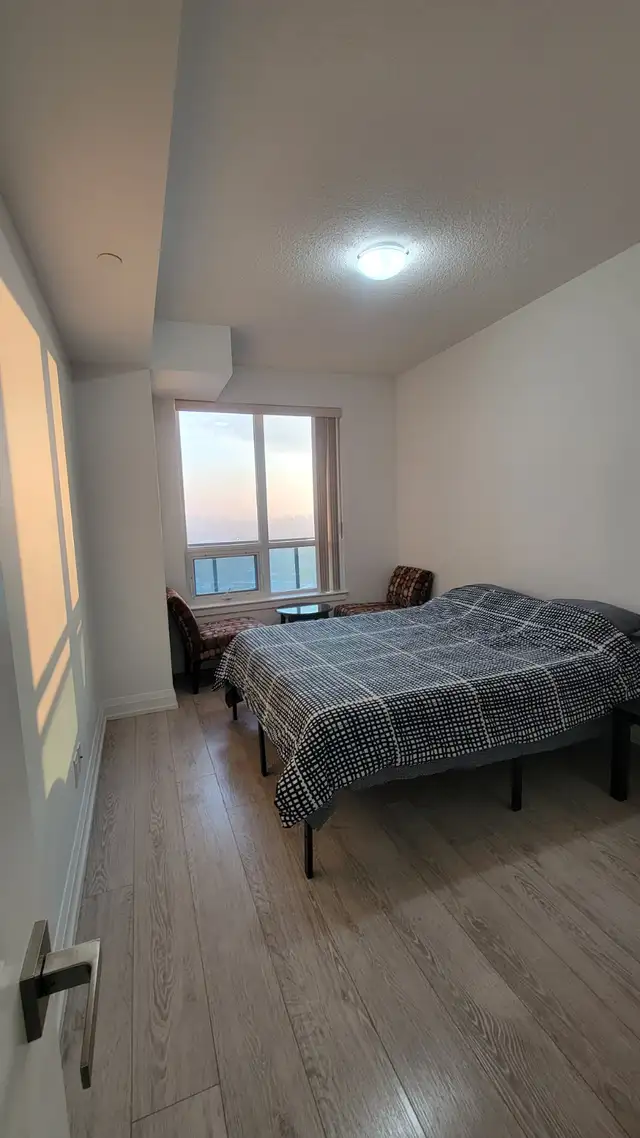 The World on Yonge Condo furnished with wifi parking Yonge&Steel - Photo 8