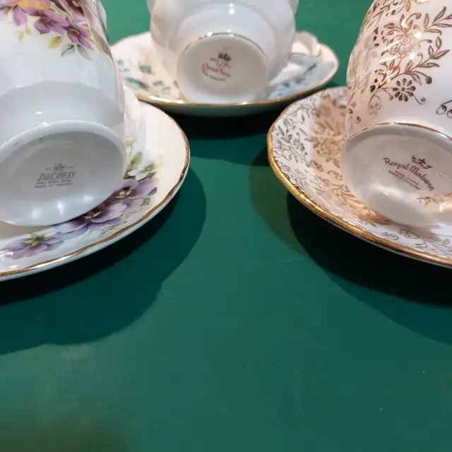 Teacups and Saucers - Photo 3