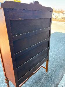 Beautiful Display Cabinet - Photo 10