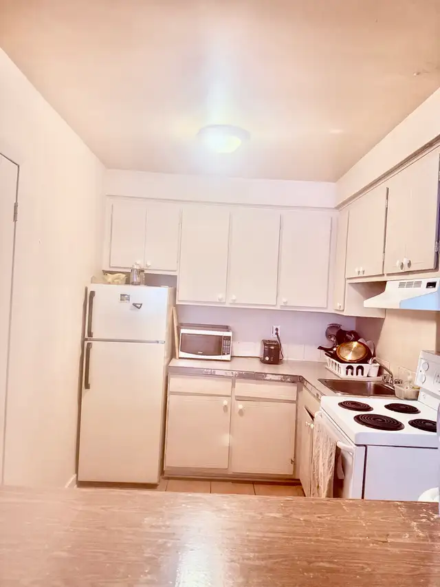 Beau 31/2 à louer, près du métro Radisson