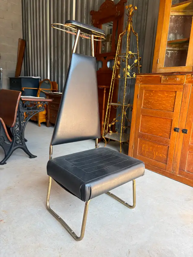 MCM Valet Butler Chair (Brass & Vinyl) - Photo 2
