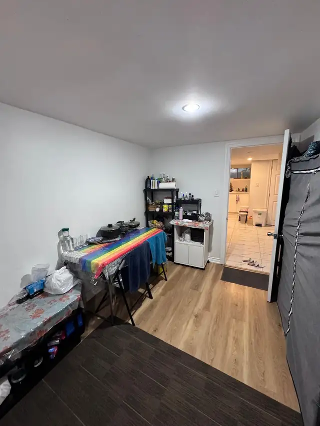 Room Rent-(2 Rooms)-Scarborough- $1,600 - Photo 3