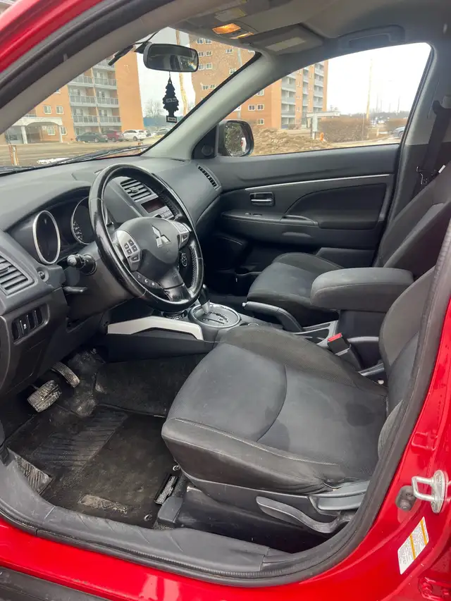 2012 Mitsubishi RVR - Photo 7