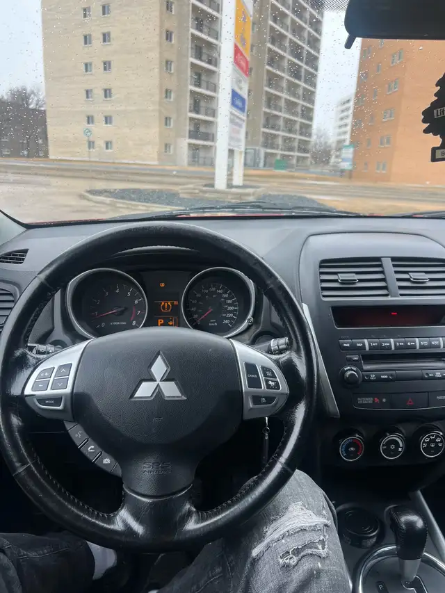 2012 Mitsubishi RVR - Photo 9