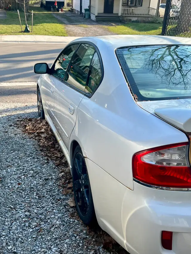 2009 Subaru Legacy GT - Photo 3