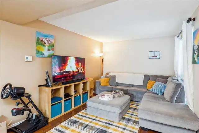 Rare 3-br Condo Fantastic Location for Rent - Photo 9