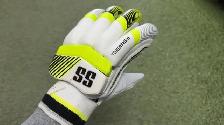 SS Tournament Cricket Batting Gloves - Photo 3