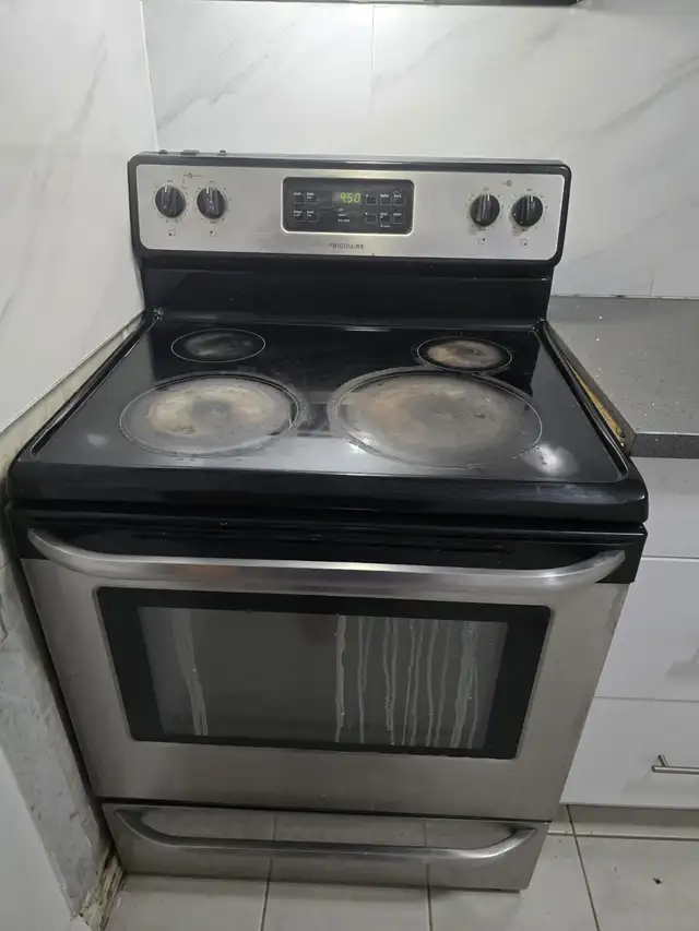 Freezer and stove for sale-Great condition
