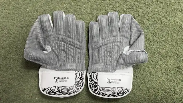 SS Professional Keeping Gloves - Photo 5