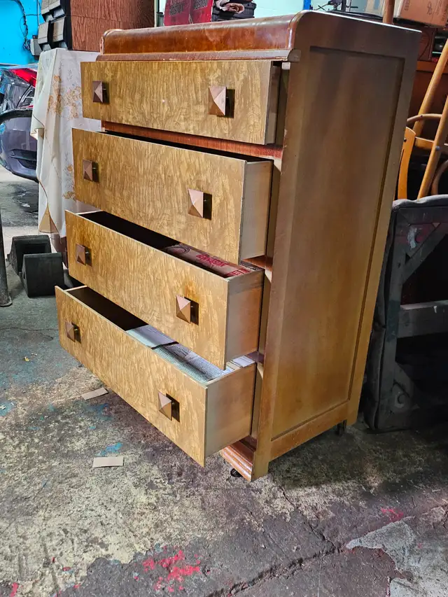Commode vintage en bois – Style Art déco - 100$ - Photo 4