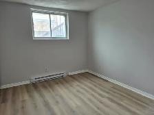 Waterfront 3 1 BDR Lower Unit for Rent – Gatineau (Hull) May 1st - Photo 8