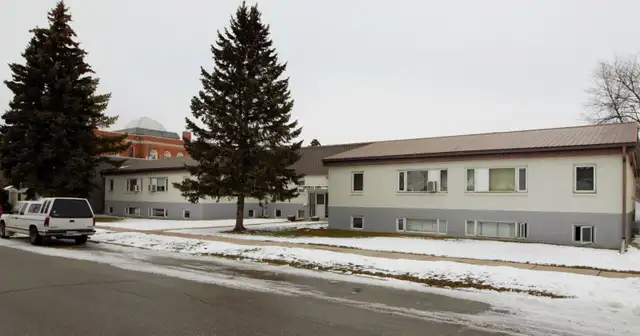 UPDATE:  Melville Apartments - One bedroom suite behind Cityhall - Photo 5