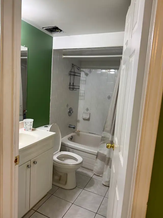 Basement for rent - Photo 5