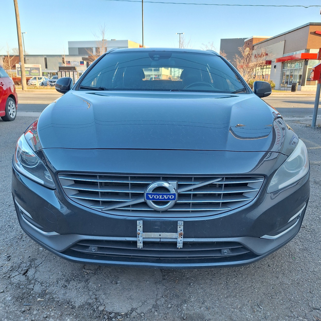 2015 Volvo V60 T6 Premier Plus, AWD, 3.0l 6cyl - Photo 11
