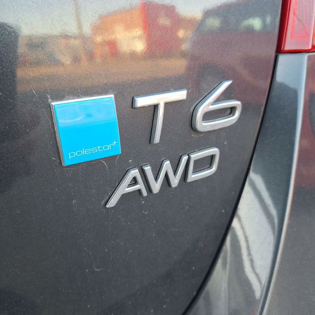 2015 Volvo V60 T6 Premier Plus, AWD, 3.0l 6cyl - Photo 20