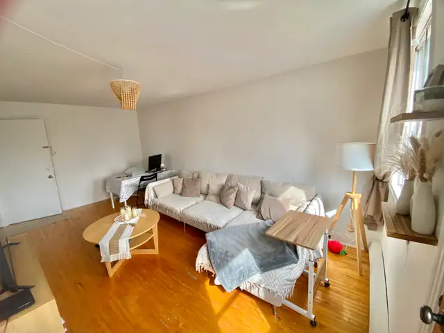 4 1/2 dans Rosemont sur la 20eme avenue 1275$ 1er mai parking - Photo 3