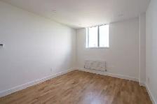 renovated two bedroom, river and gerrard - ID 3084 - Photo 8