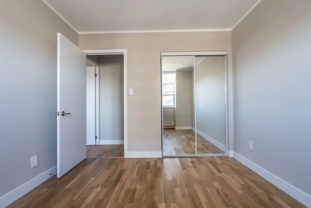 Renovated two bedroom, Jameson and Queen - ID 615 - Photo 10