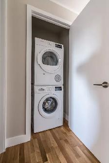 Renovated two bedroom, Jameson and Queen - ID 615 - Photo 12