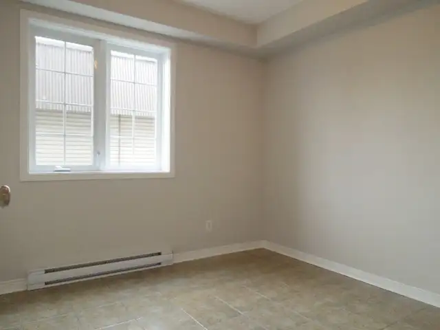 AUBAINE - 995 $ - 4 1/2 - RDC - IMMEUBLE BIEN ENTRETEN - Photo 4