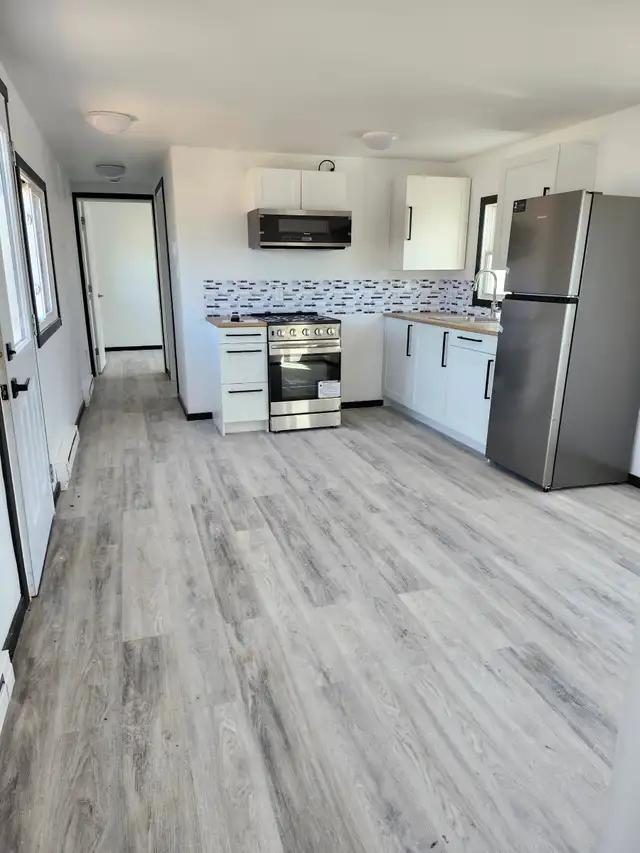 7 Third St - 2 Bedroom Mini Home in HAMPTON - Photo 4