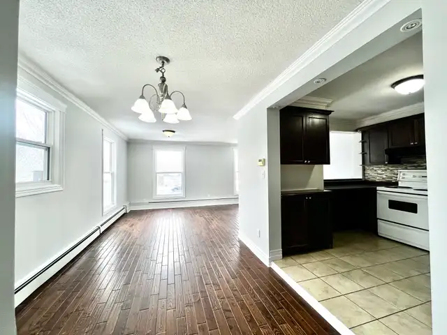 22 Torbay Rd - Two Bedroom Main Floor Heat & Hot Water Inc