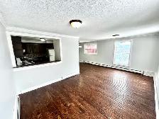 22 Torbay Rd - Two Bedroom Main Floor Heat & Hot Water Inc - Photo 2