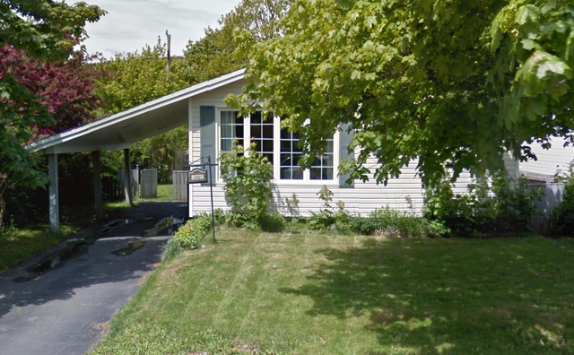 26 Dorset Street - Two Bedroom with Office Apartment Near MUN