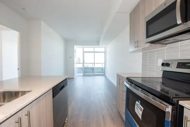 550 North Service Rd, Grimsby - 1 Bedroom Condo with Lake Views - Photo 9