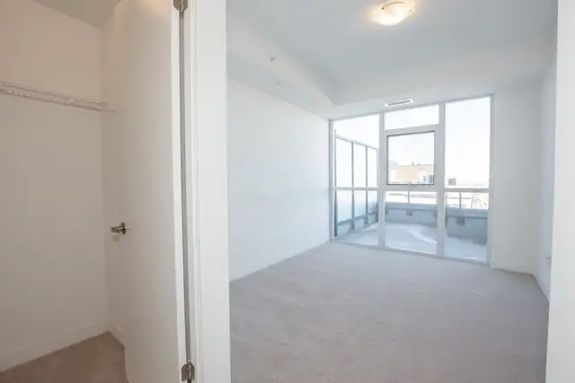 550 North Service Rd, Grimsby - 1 Bedroom Condo with Lake Views - Photo 15