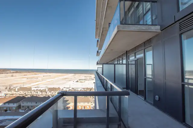 550 North Service Rd, Grimsby - 1 Bedroom Condo with Lake Views - Photo 20