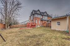 1 Large, bright upstairs bedroom- 3 min walk to UOIT in North Os - Photo 7