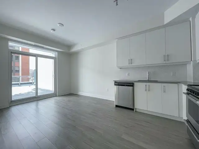 DOWNTOWN HAMILTON: 1 Bedroom Condo For Rent w/ Large Terrace - Photo 5