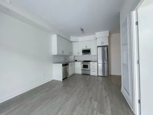 DOWNTOWN HAMILTON: 1 Bedroom Condo For Rent w/ Large Terrace - Photo 7
