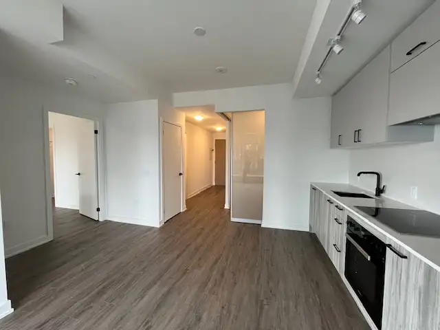 CROSSTOWN: Brand New Large 1 Den Condo For Rent w/PRKG - Photo 6