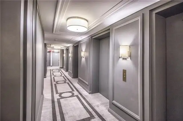 YORKVILLE PLAZA: 1 Bedroom Condo For Rent Downtown Toronto - Photo 3