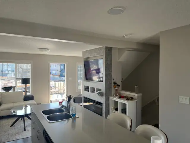 Perfect 2 Bedroom Townhouse for Rent! - Photo 5