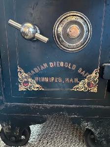 Safe Canadian diebold  wpg mb - Photo 2