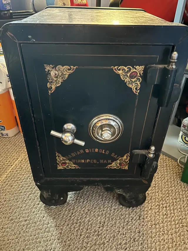 Safe Canadian diebold  wpg mb - Photo 7