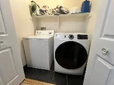 BEAUTIFUL, SPACIOUS 3 BED 2.5 BATH TOWNHOUSE | AVAILABLE JUNE - Photo 9