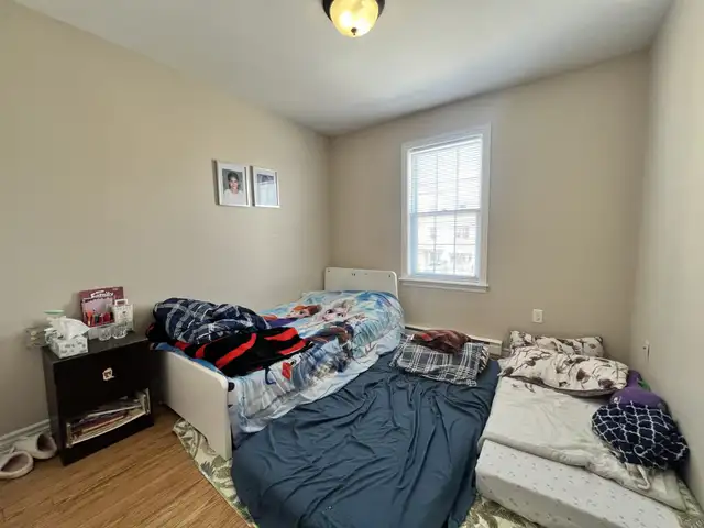 BEAUTIFUL, SPACIOUS 3 BED 2.5 BATH TOWNHOUSE | AVAILABLE JUNE - Photo 13