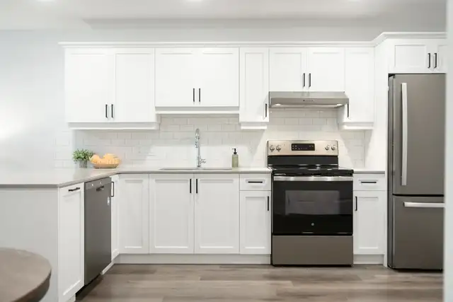 1Bed/1Bath, Available July 1st w/Balcony! 208-49 Forest Hill - Photo 2