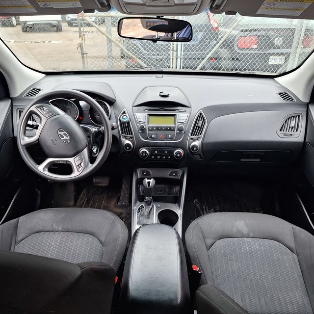 2014 Hyundai Tucson GL AWD, 2.0L 4cyl - Photo 14