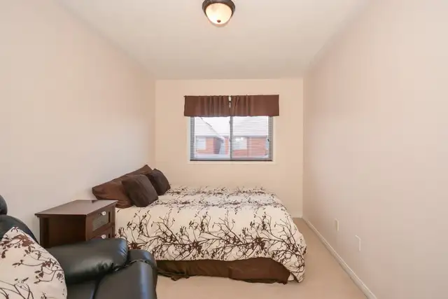 3 Bedroom Semi Detached House for Rent - Must See - Won't Last ! - Photo 7